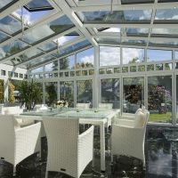 8 beneficios de instalar un tragaluz